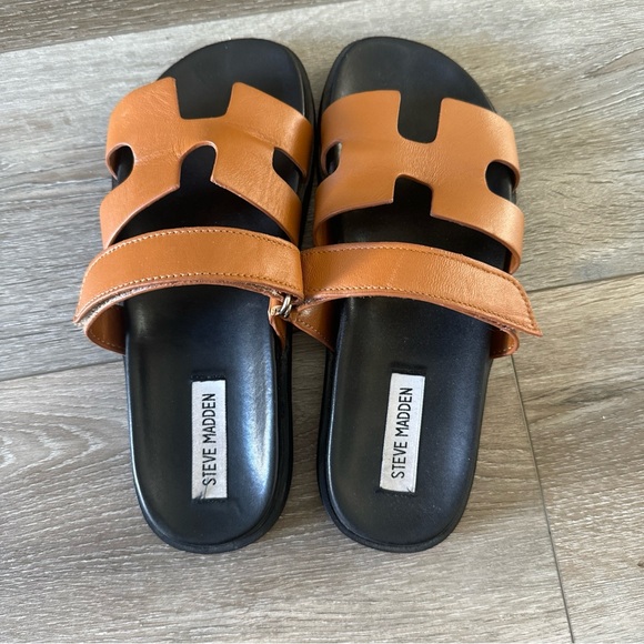 Steve Madden Mayven Camel Leather Sandal Size 7.5 EUC - Picture 2 of 8